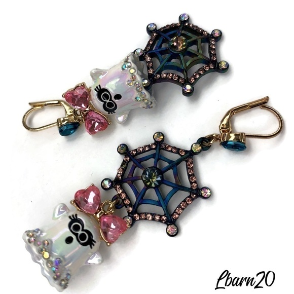 Betsey Johnson White Ghost Halloween Earrings NWT - Picture 4 of 6